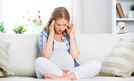 سردرد ضرباندار در اوایل حاملگی